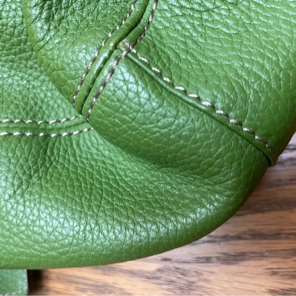 Tignanello Green Leather Shoulder Bag - Picture 11 of 12